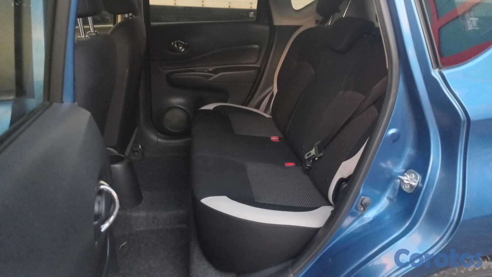 carros - Nissan Note año 2019 Azul Como NUEVO 2