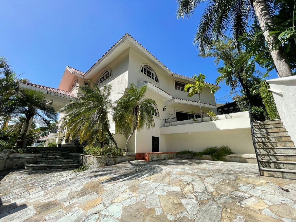 casas - Venta Hermosa Mansión De 3 Niveles En Zona Exclusiva De Los Ríos PD06 1