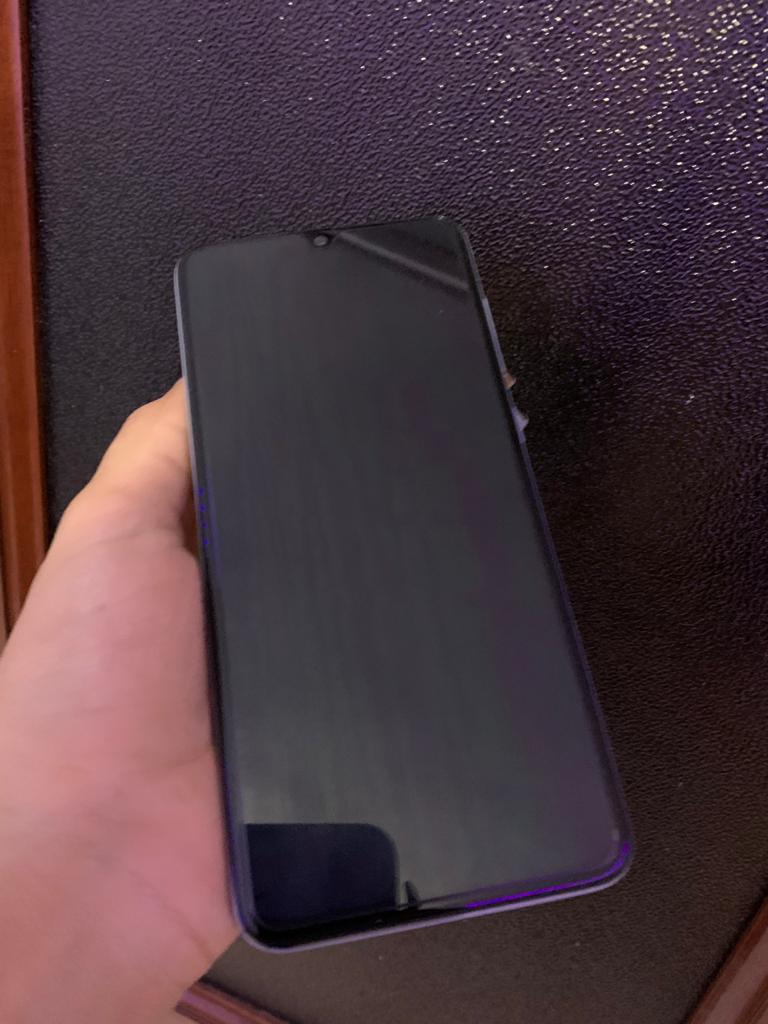 celulares y tabletas - Samsung A70 usado, 15,600(negociable)
