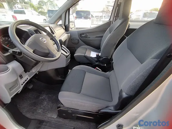 jeepetas y camionetas - 2021 Nissan NV200 2