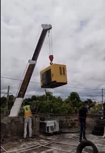 otros vehiculos - Jacuzzi y Artículos subimos a cualquier altura 4