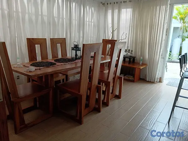 casas - ALQUILO Casa AMUEBLADA en LA REPUBLICA DE COLOMBIA, 3 HABS., 291 Mts.2, Patio, J 3