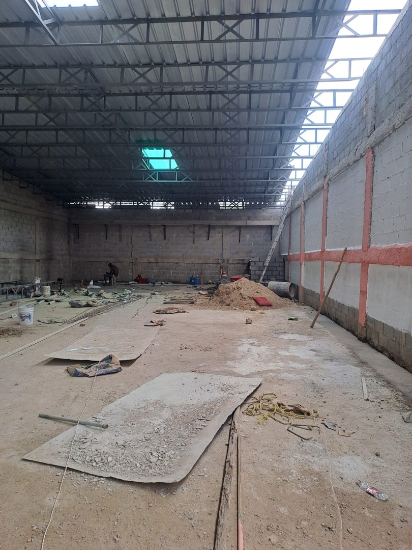 otros inmuebles -  Nave 400 mts  en la Av. Monumental  6