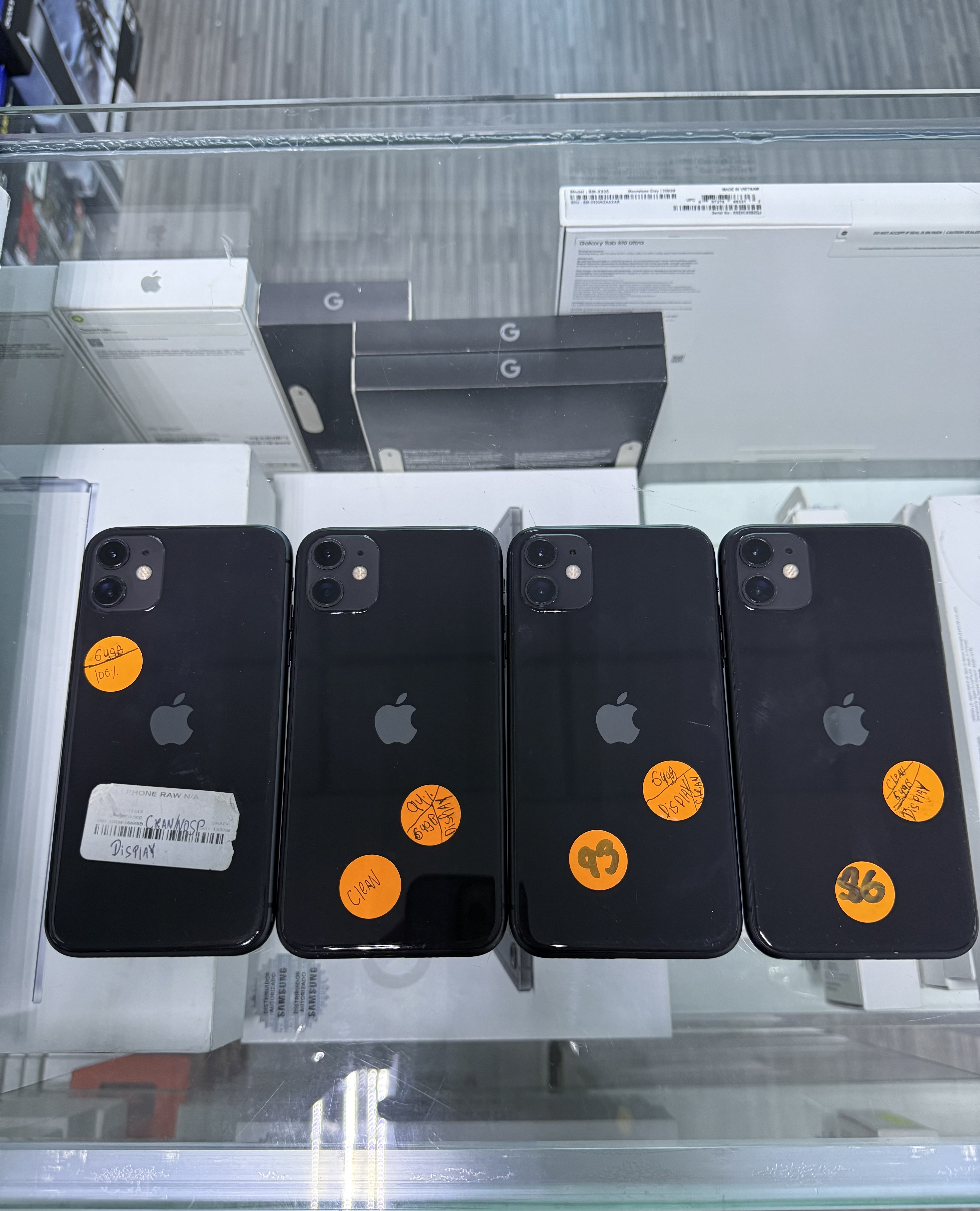 celulares y tabletas - iPhone 11 64GB Factory Unlock 0
