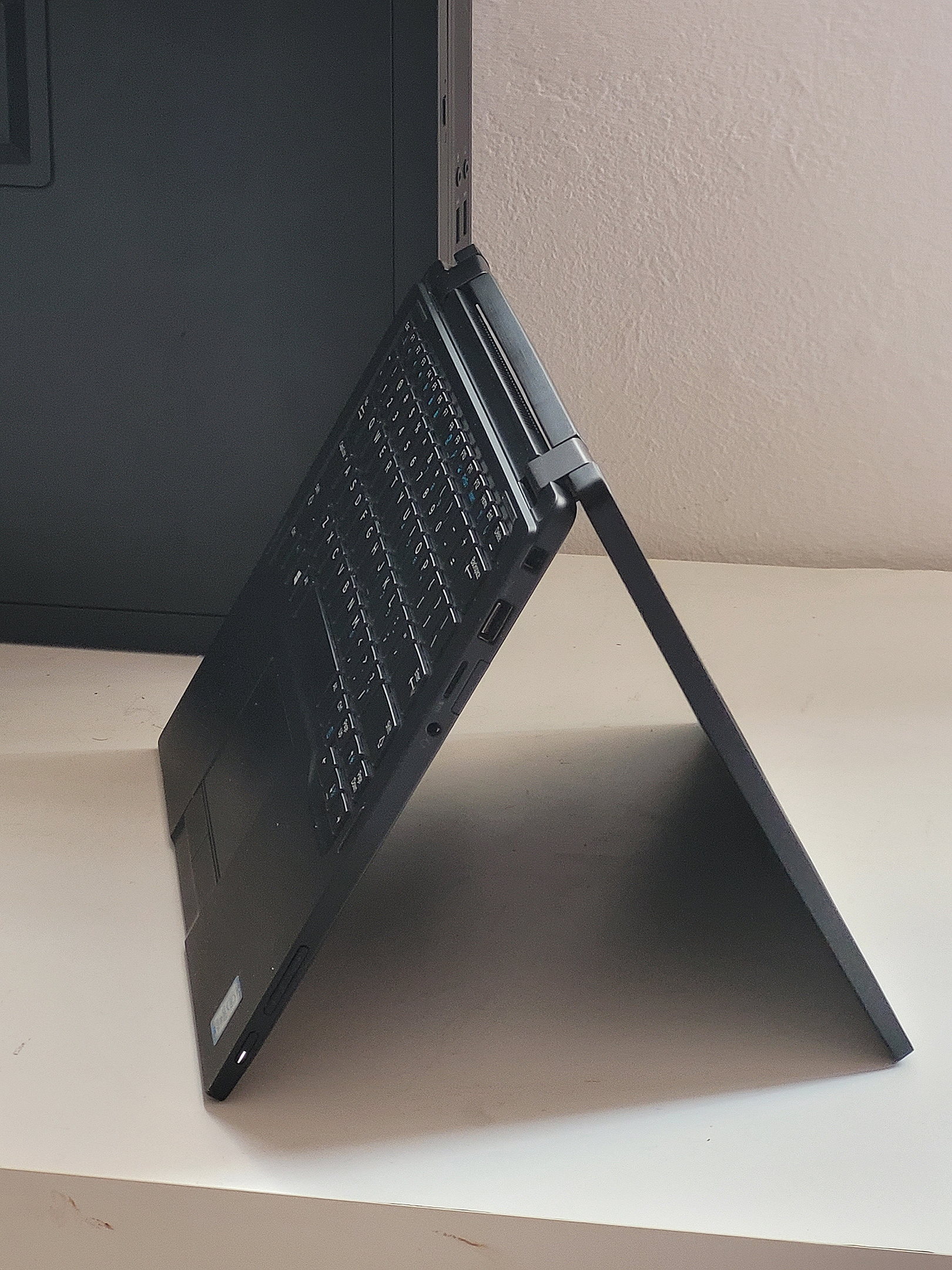 computadoras y laptops - Laptop Dell i7 8va Gen/ 16 GB RAM DDR4/ 256 GB SSD 0