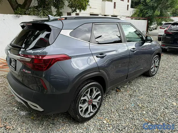 jeepetas y camionetas - kia seltos 2021 14