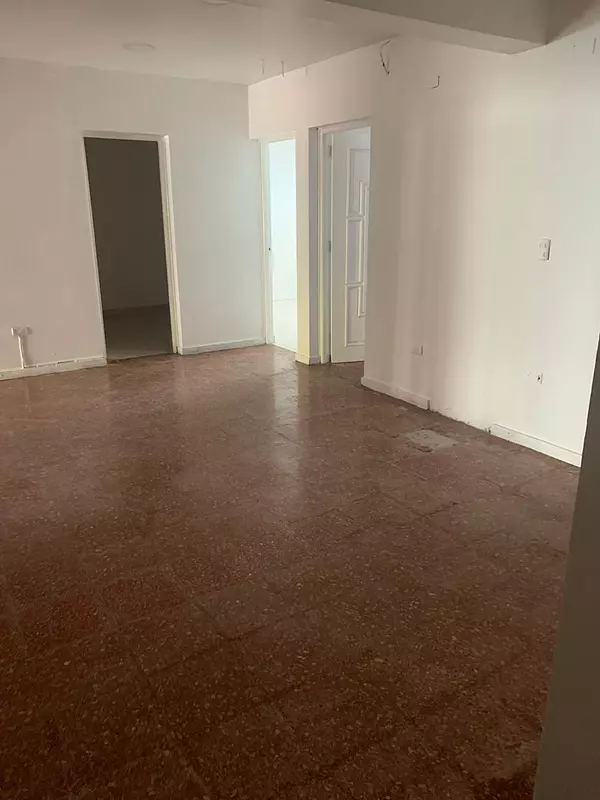 oficinas y locales comerciales - Alquiler Local Rómulo Betancourt, Mirador Sur 7