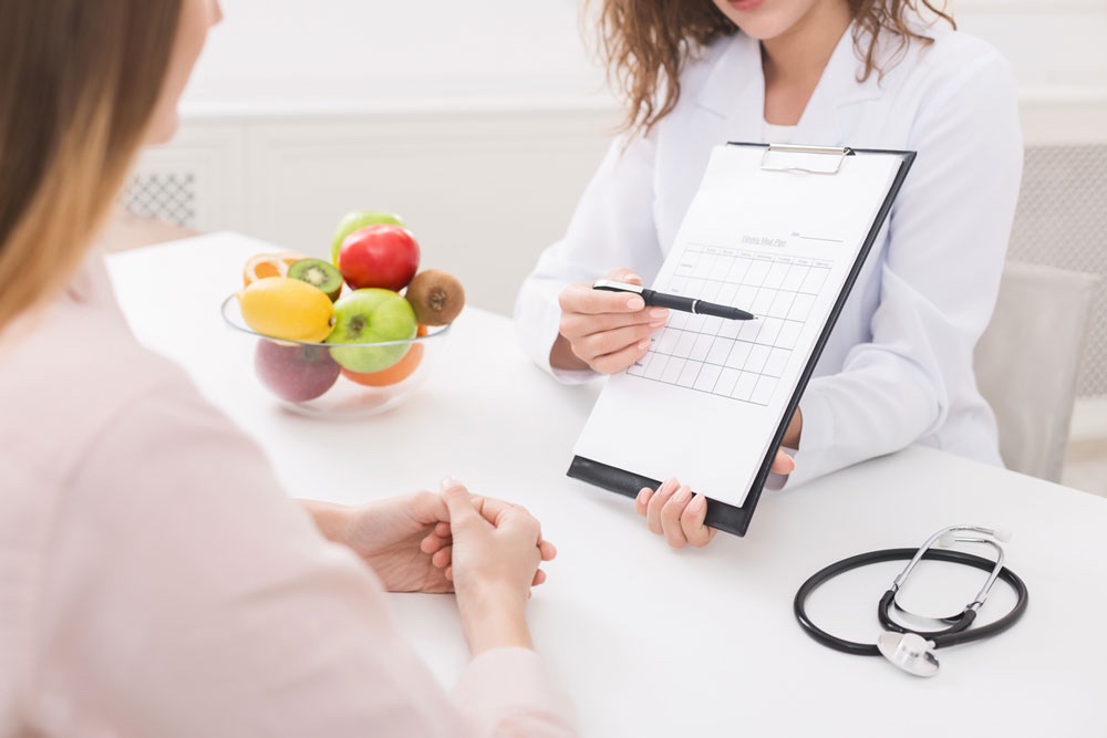 empleos disponibles - Profesional relacionado a la salud: Nutricionistas, pediatrías y psiquiatras.