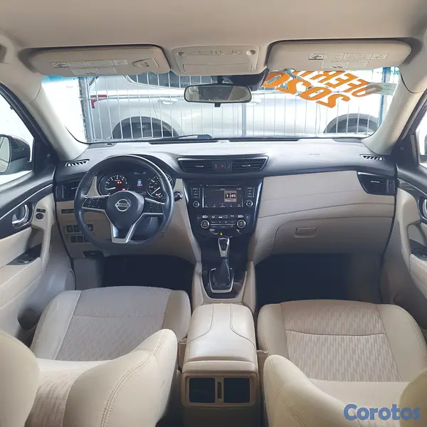 jeepetas y camionetas - Nissan Rogue S 2020 Impecable 10