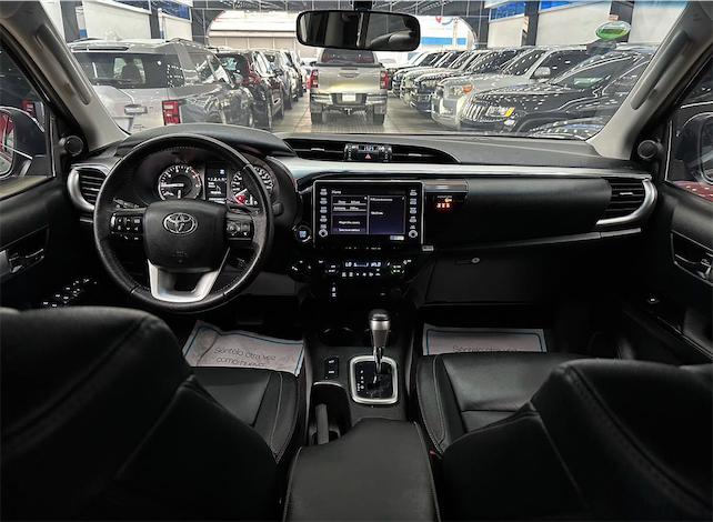jeepetas y camionetas - Toyota hilux 2020 SRV  5