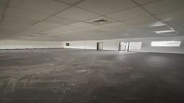 oficinas y locales comerciales - Alquiler Local Comercial Naco 2do piso 76Mts 6