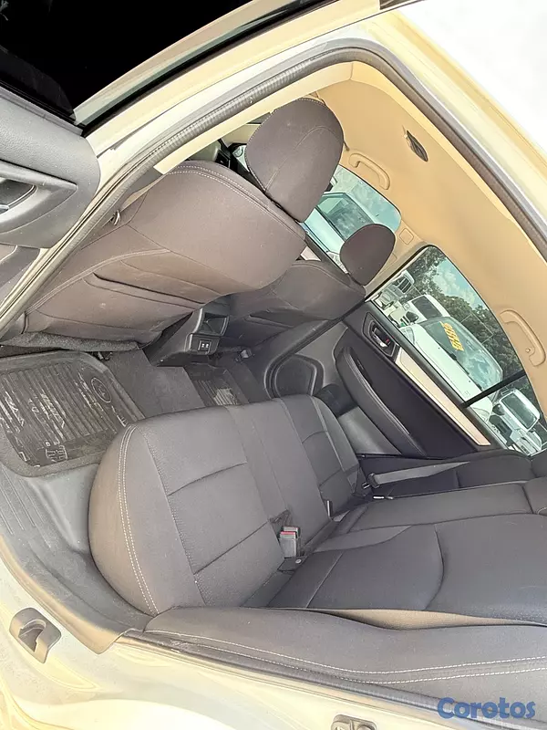 carros - Subaru legacy 2019 3
