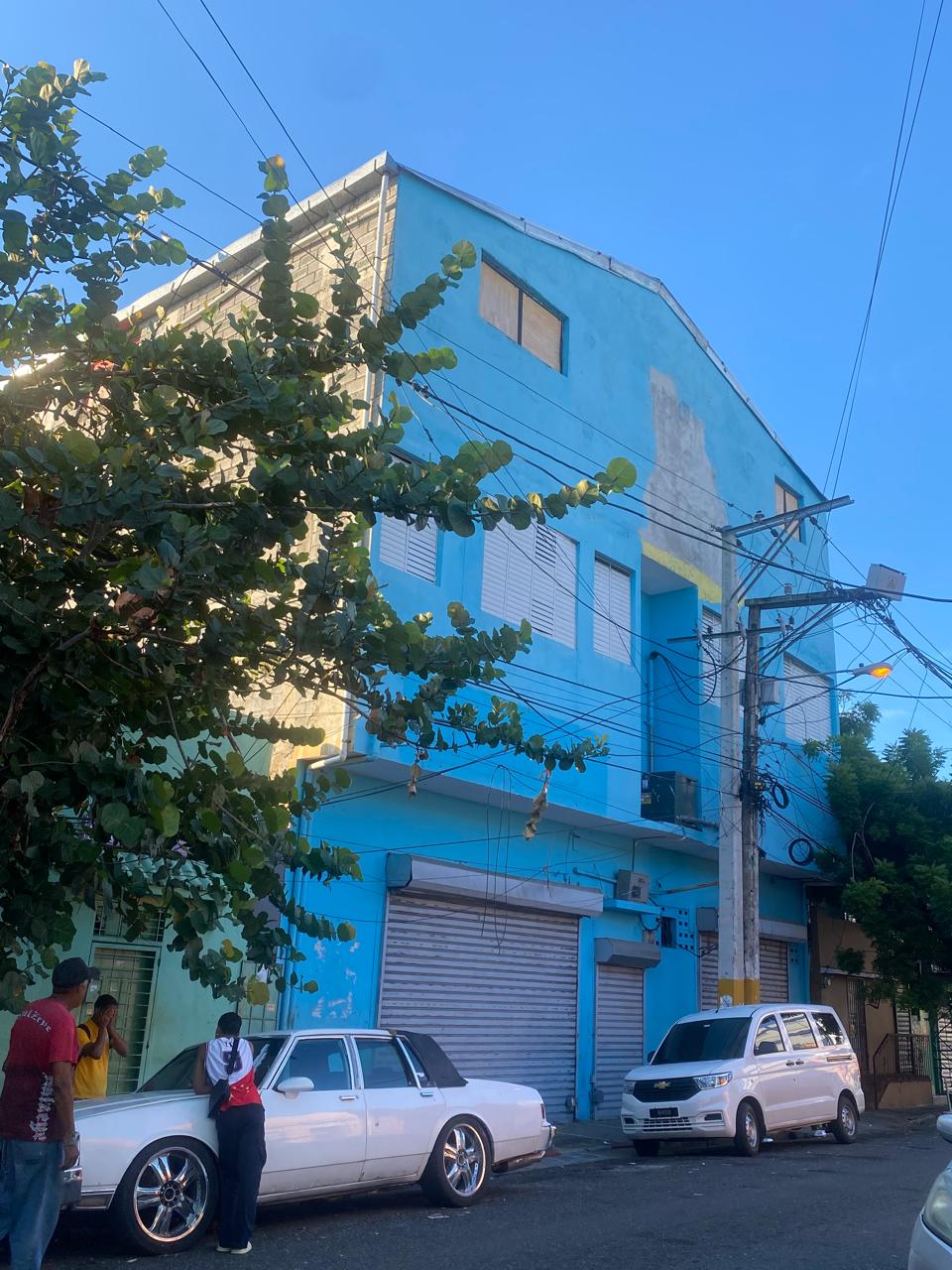 oficinas y locales comerciales - Alquilo Nave local 1,400 mts de 3 niveles Don Bosc 0