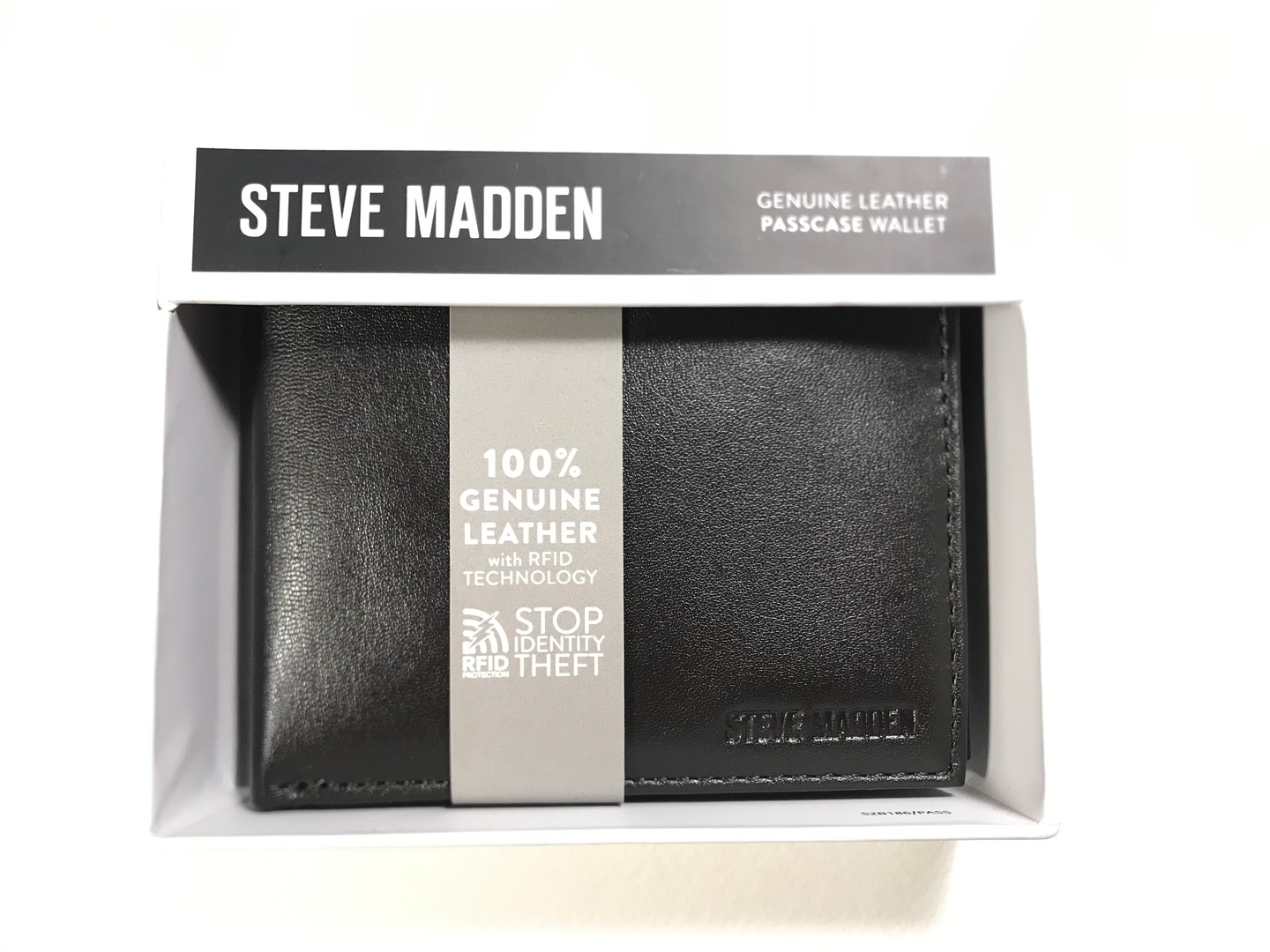 carteras y maletas - Billetera Steve Madden de cuero genuino con tecnología bloqueo RFID.