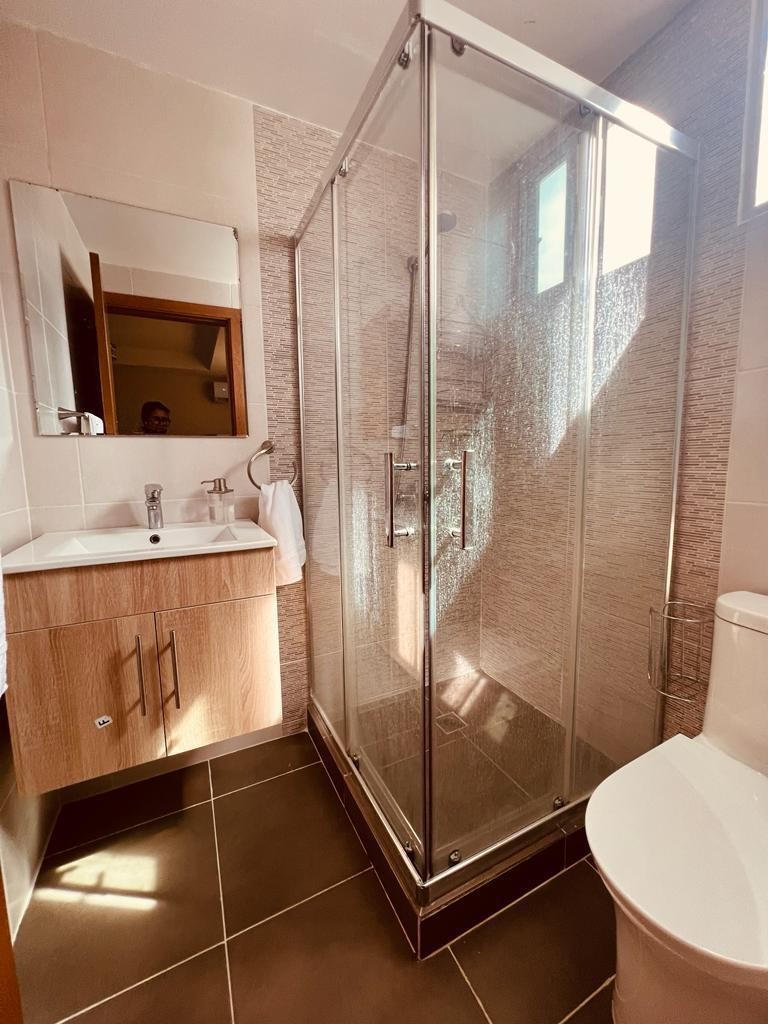 apartamentos - ALQUILO
cómodo y céntrico – Ubicado en una exclusiva torre próximo a Downtown  2