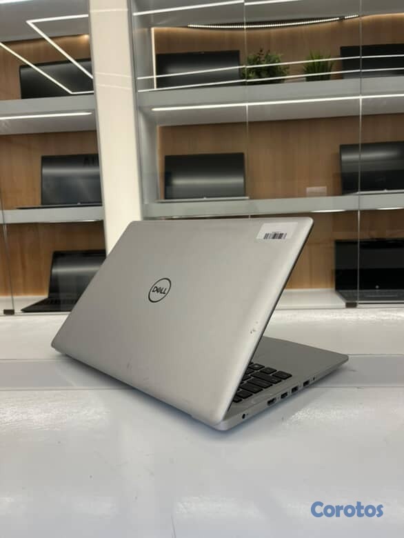 computadoras y laptops - DELL INSPIRON 5570 4