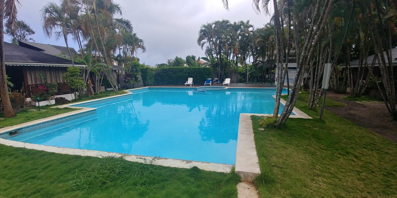 OPORTUNIDAD, Villa de 2 habitaciones con piscina en Las Terrenas, Samaná