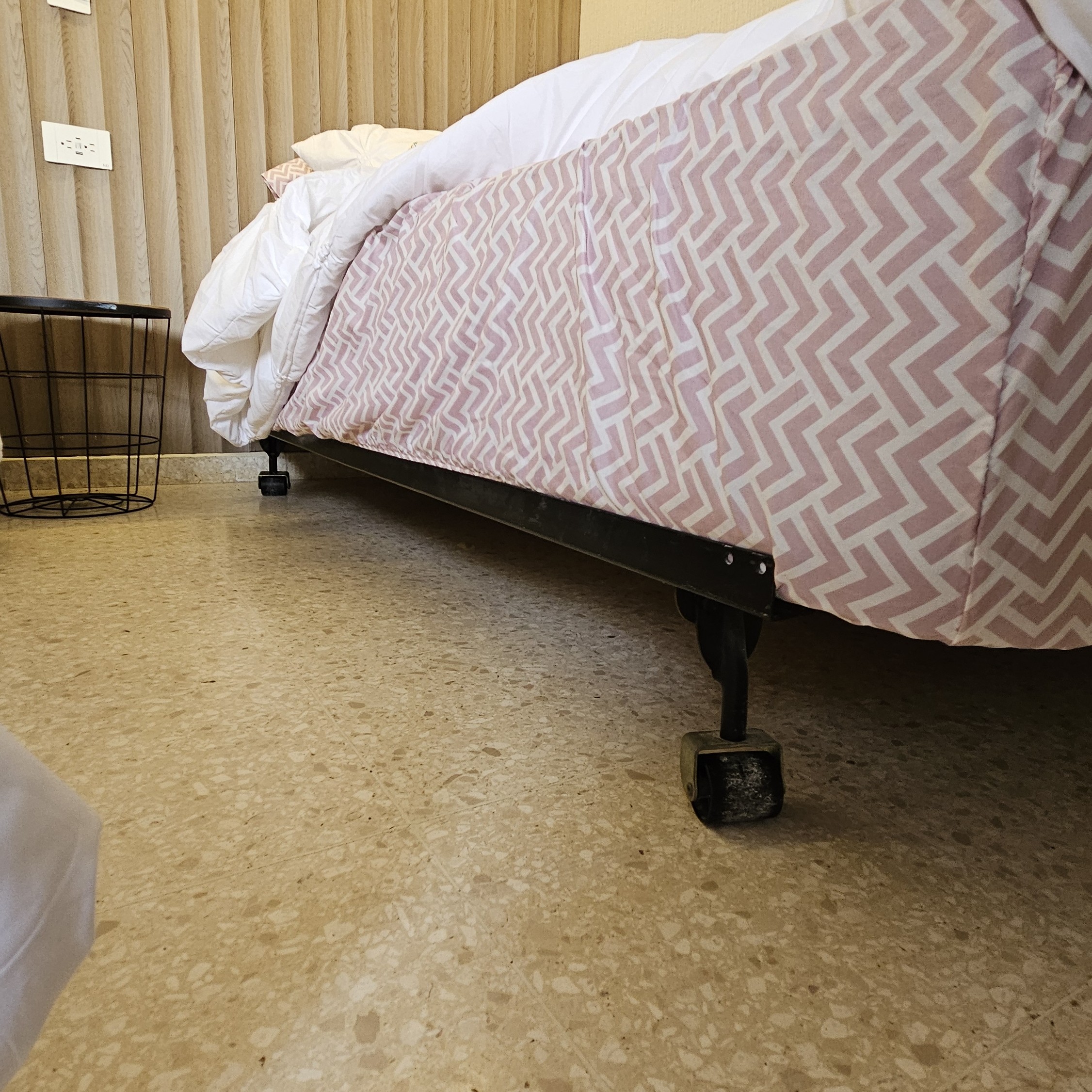 muebles y colchones - Base de cama en hierro 2