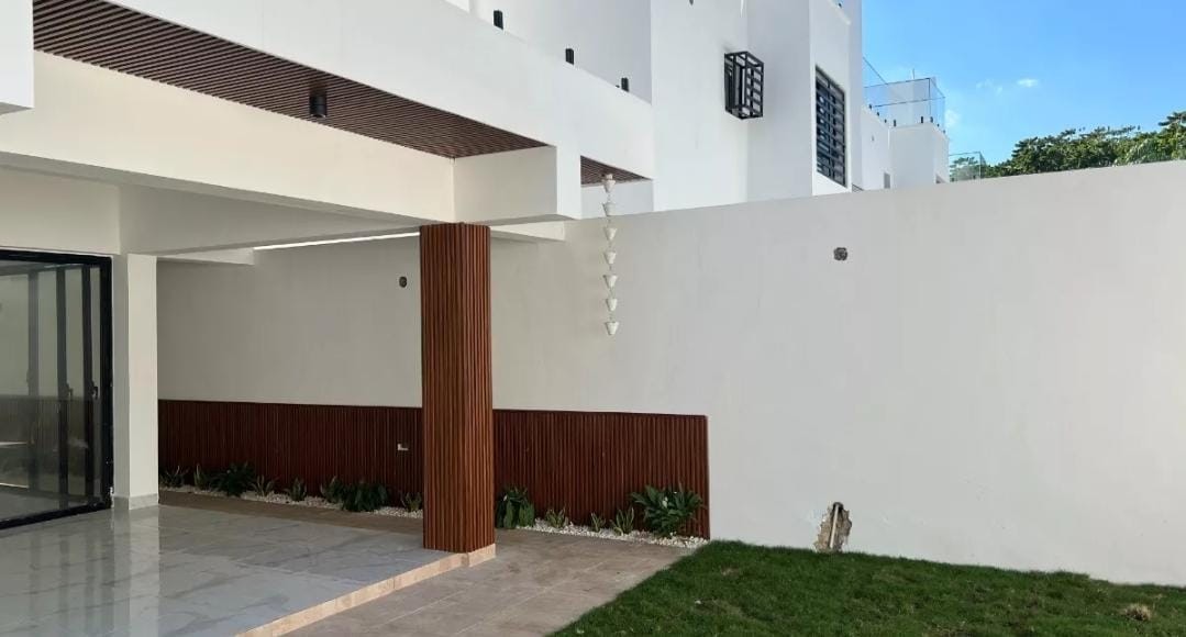 casas - Casa en venta en Santo Domingo, Altos De Arroyo Hondo lll
U$S 345,500

 9
