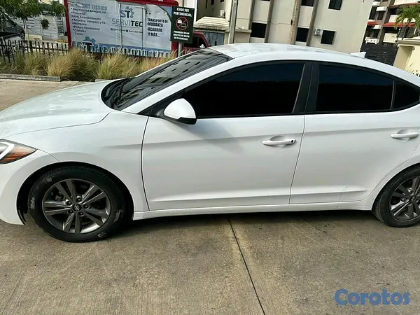 carros - hiunday elantra 2018 3