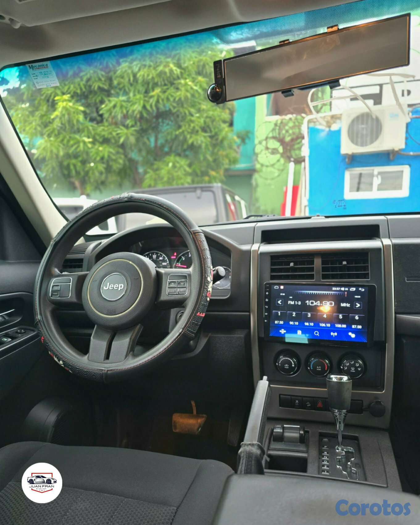 jeepetas y camionetas - JEEP LIBERTY 2012 4X4  2