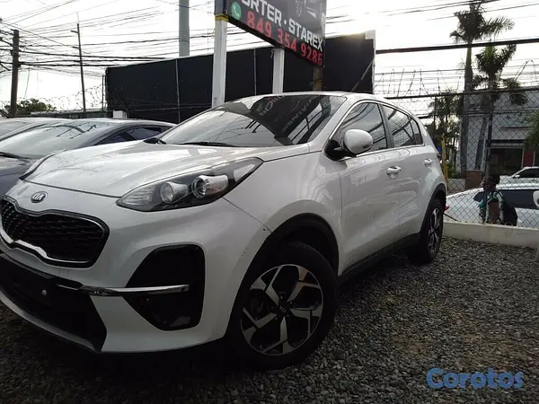 jeepetas y camionetas - KIA SPORTAGE 2019 BLANCOUS$19,000 ( RD$930,000Mil ) 4