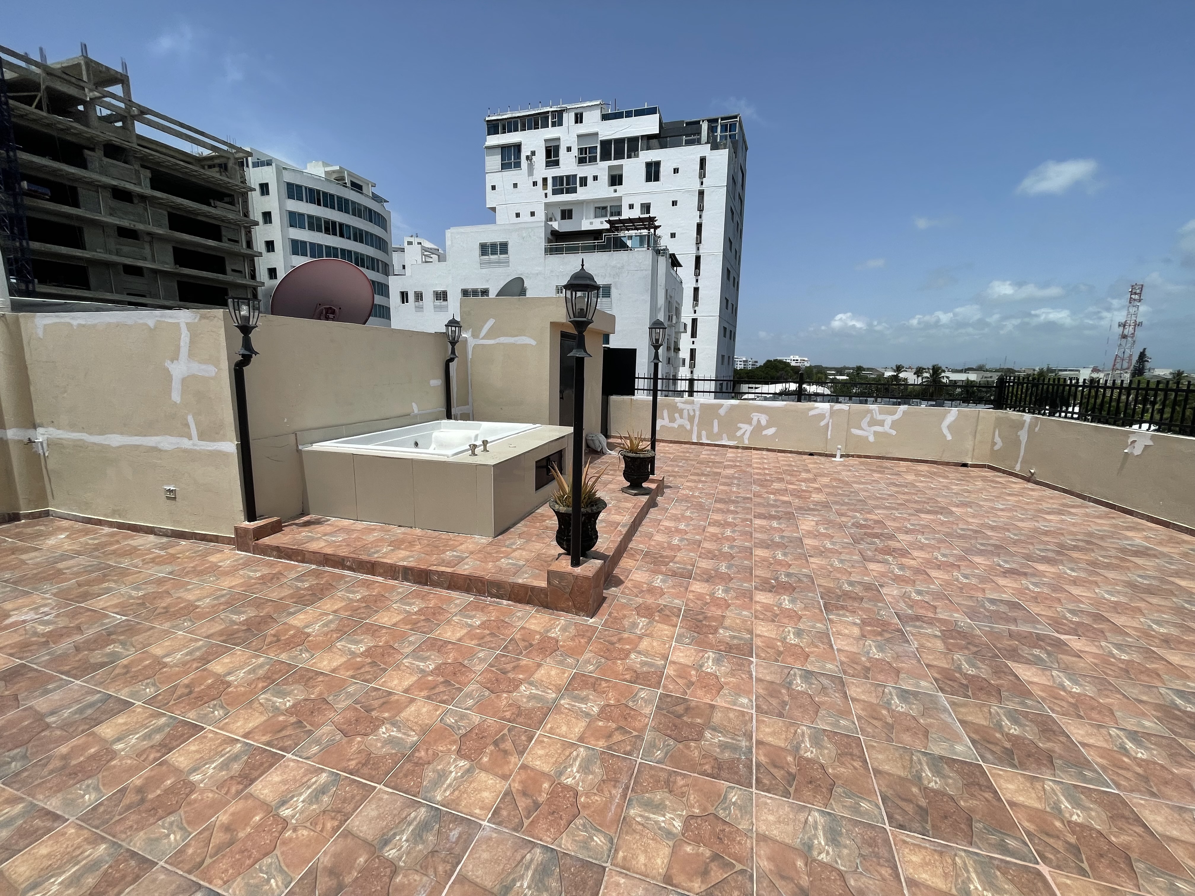 apartamentos - Apartamento de 3 habitaciones en Renacimiento, Santo Domingo  0