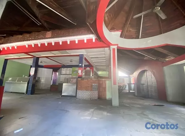 oficinas y locales comerciales -  se vende local comercial 4