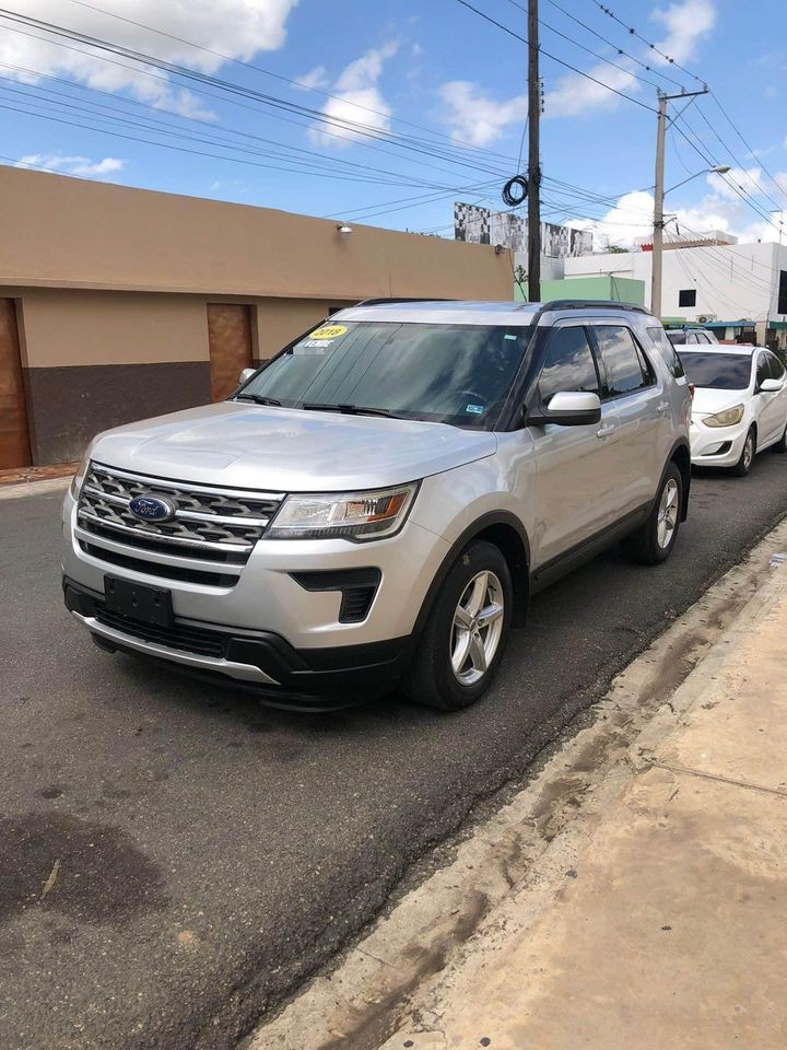 jeepetas y camionetas - Ford Explorer 2018 XLT 4x4 1