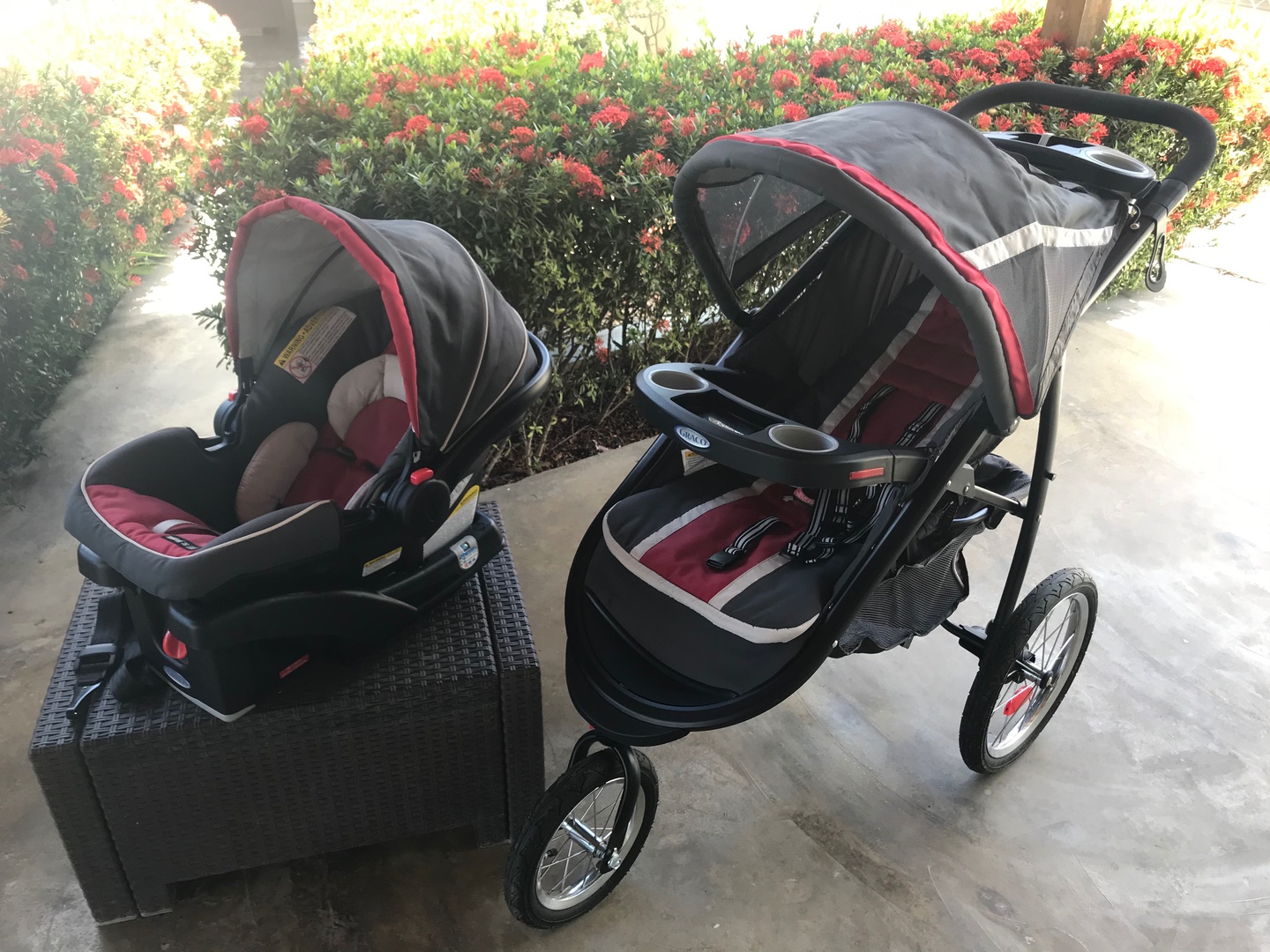coches y sillas -  coche de bebé Graco FastAction con car seat