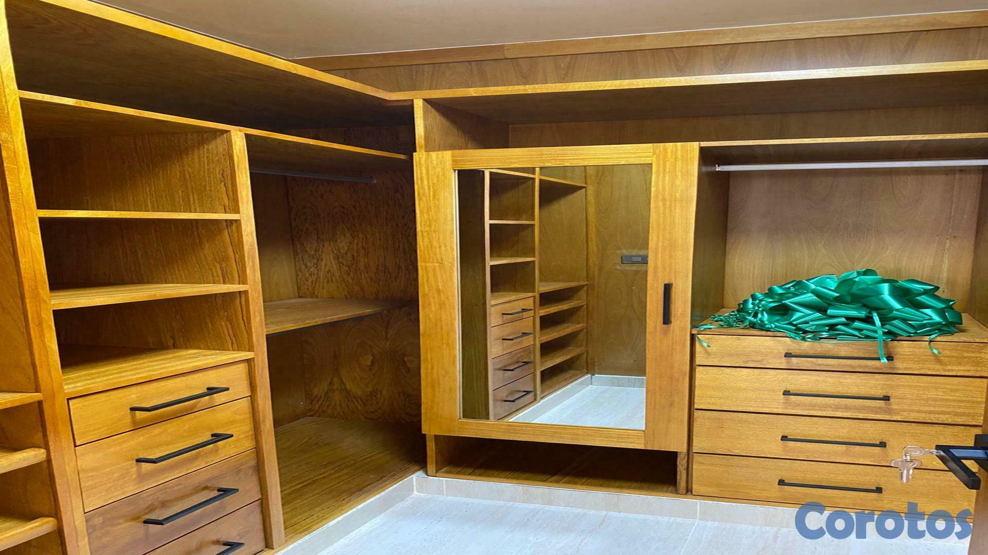 casas - Vendo moderna casa con piscina en residencial privado en Gurabo 9