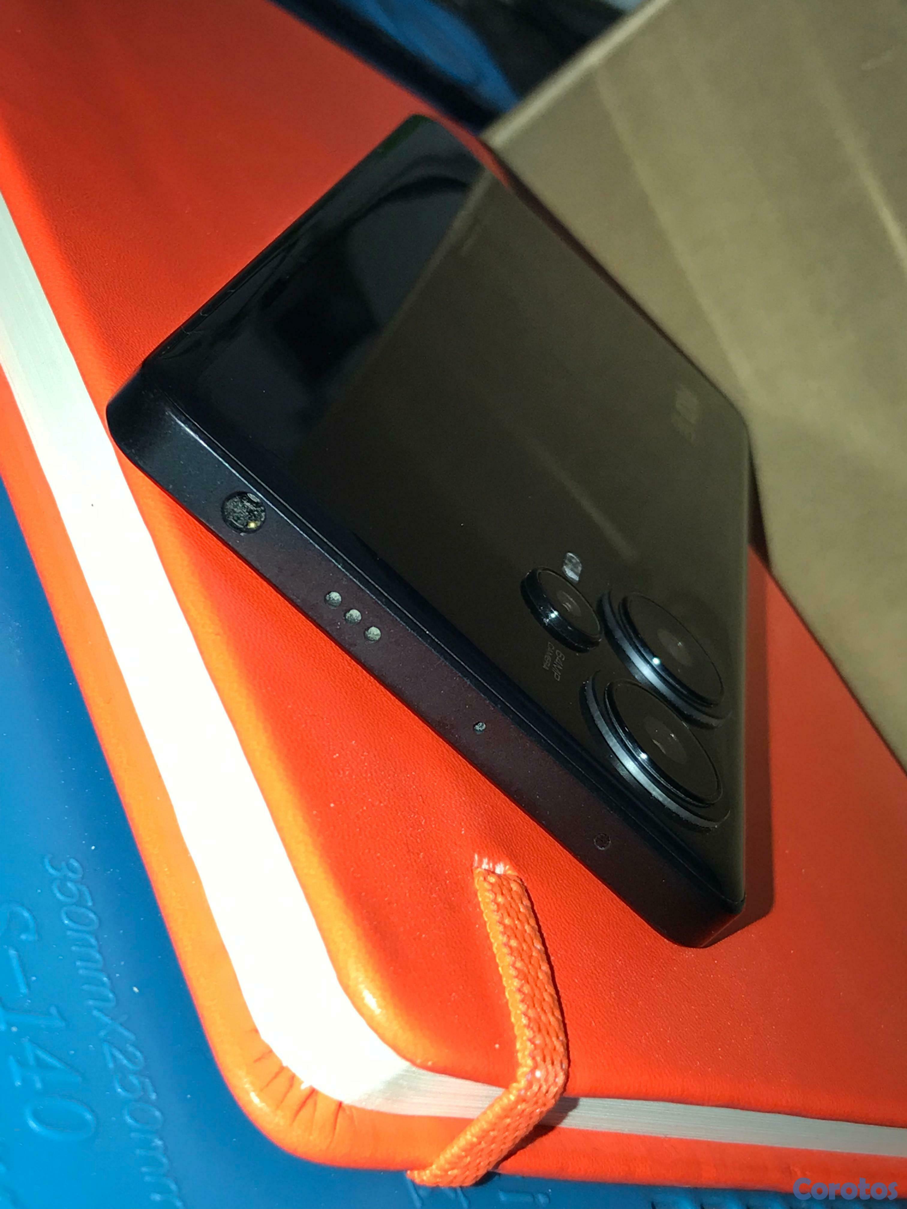 celulares y tabletas - Xiaomi Poco F5 5G Dual Sim 12 Gb Ram + 256 GB Storage Global Version 6.67" 120Hz 3