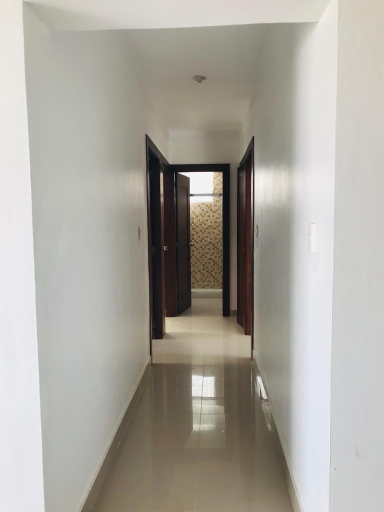 apartamentos - Tercer nivel, Los Rieles de Gurabo 4