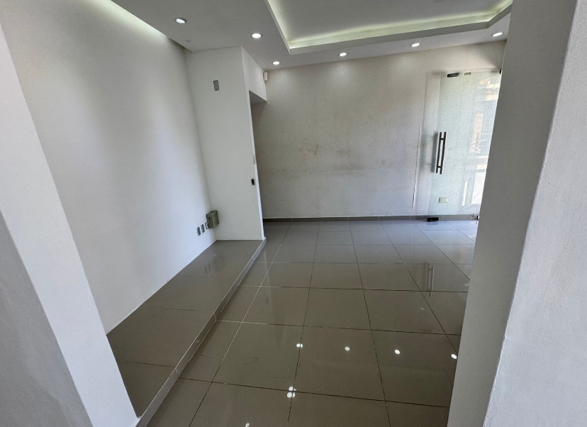 oficinas y locales comerciales - se alquila  2