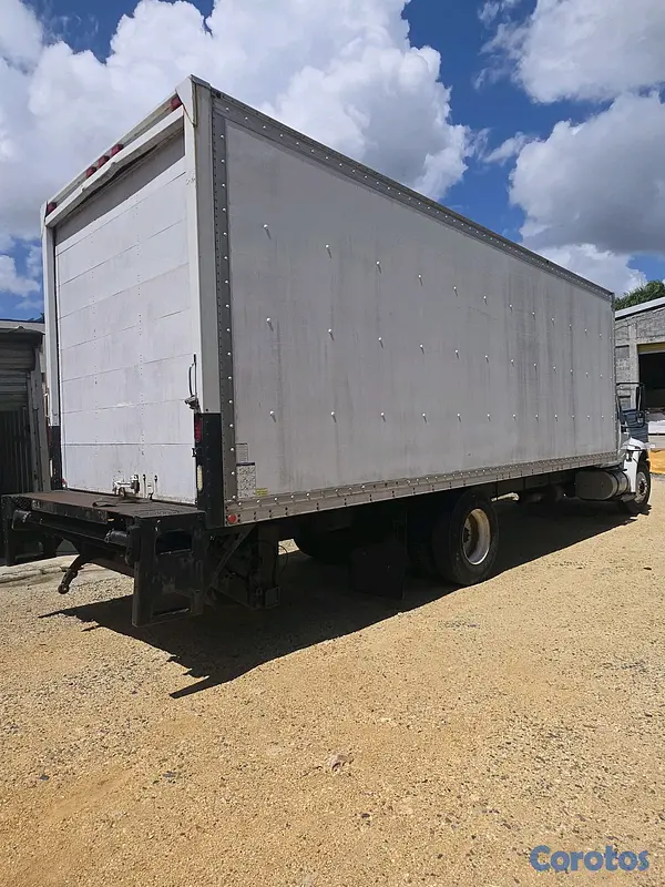 camiones y vehiculos pesados - camion de 26ft con liftgate 4
