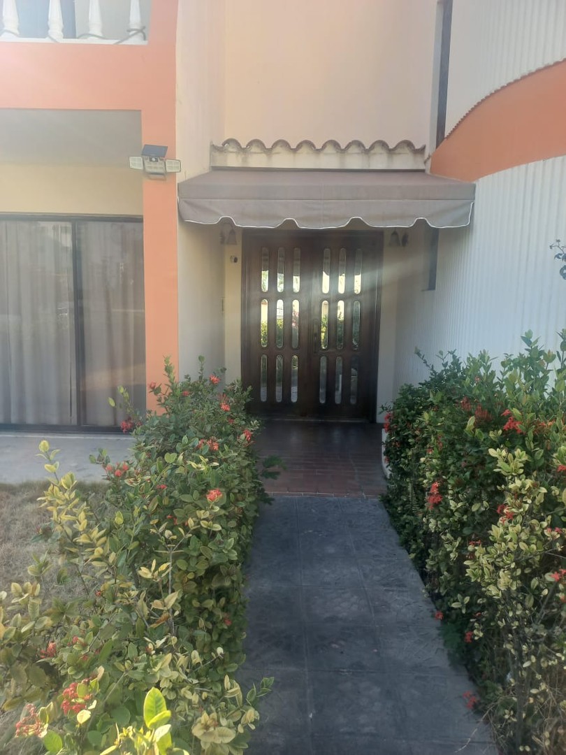 casas - Se vende casa en Los Cacicazgos 4