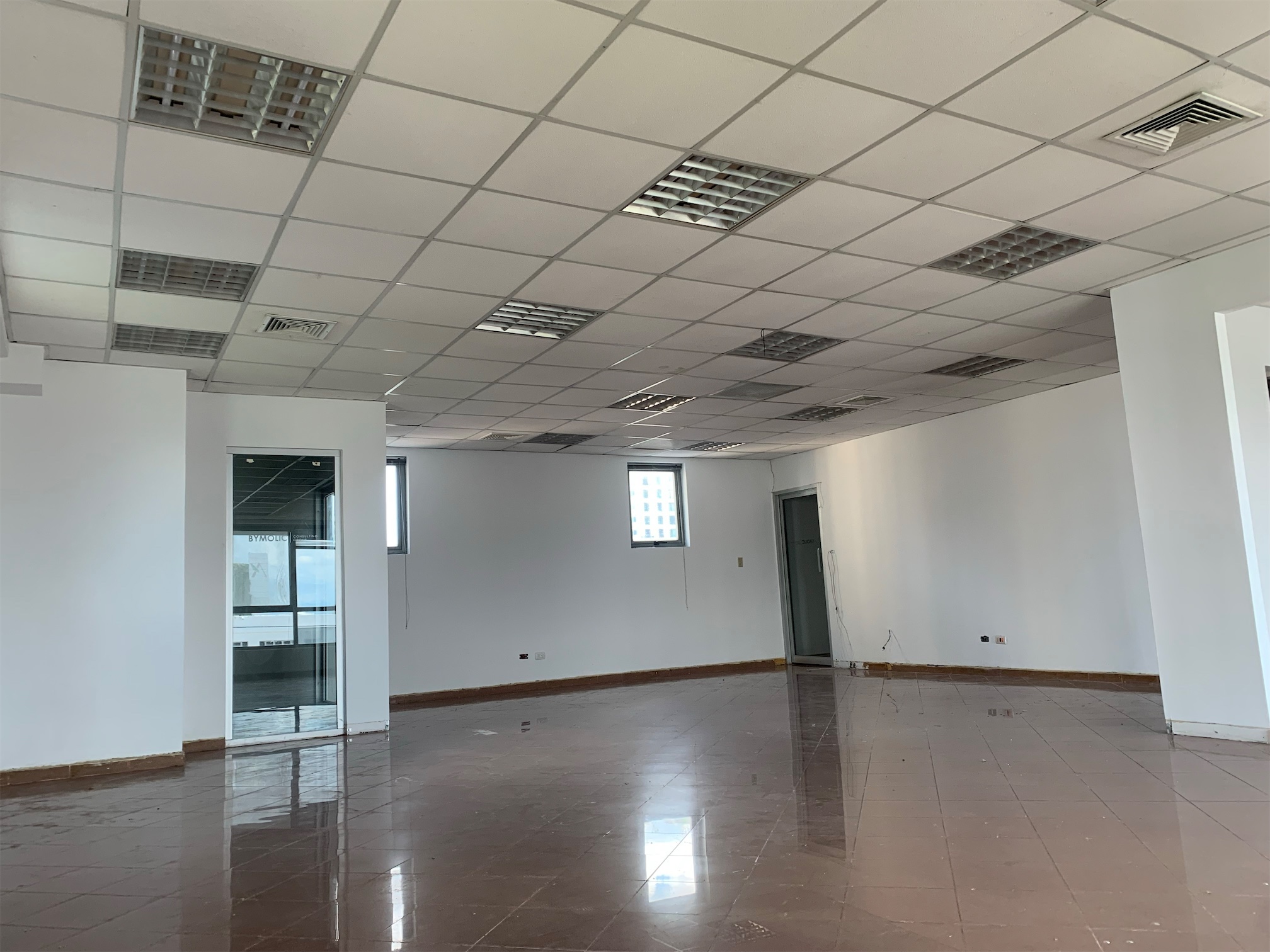 oficinas y locales comerciales - Oficina  en zona céntrica 3