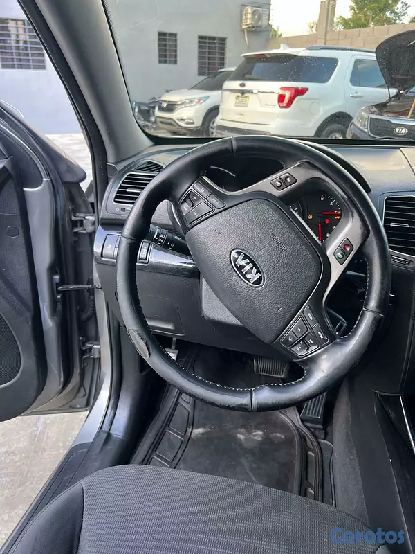 jeepetas y camionetas - KIA SORENTO GRIS 2015 16