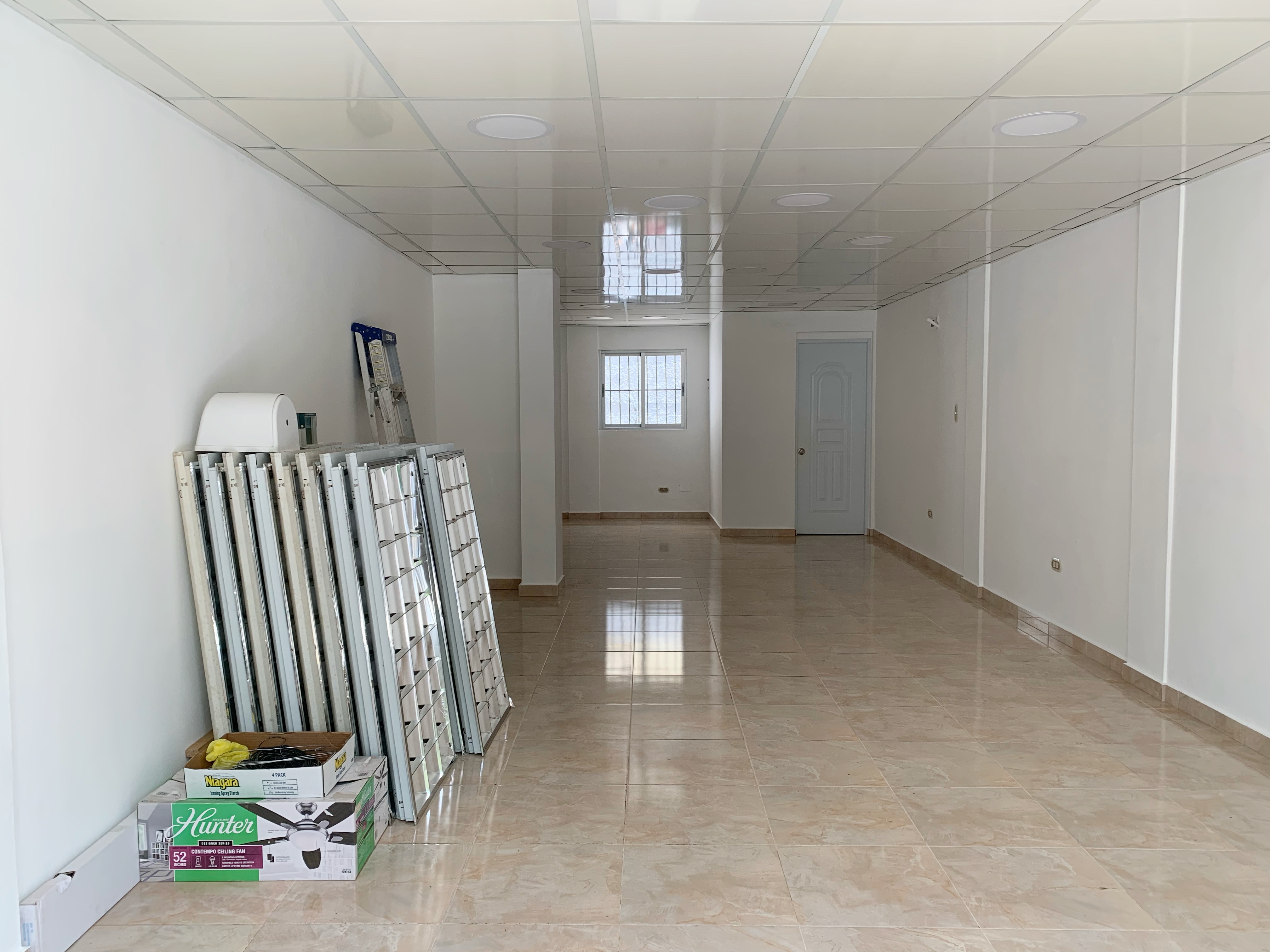 oficinas y locales comerciales - Local espacio abierto primer nivel 2