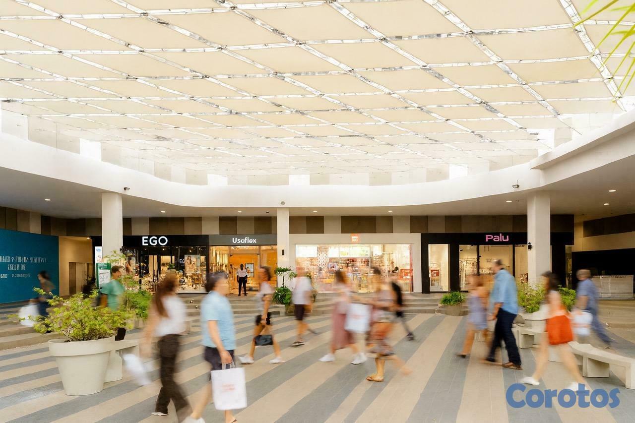 oficinas y locales comerciales - Locales comerciales alquiler 1er piso Paseo 27, Santo Domingo Oeste 1