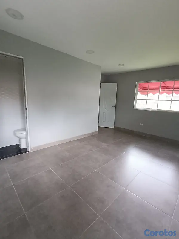 oficinas y locales comerciales - Vendo Local para Consultorios en Gazcue 9