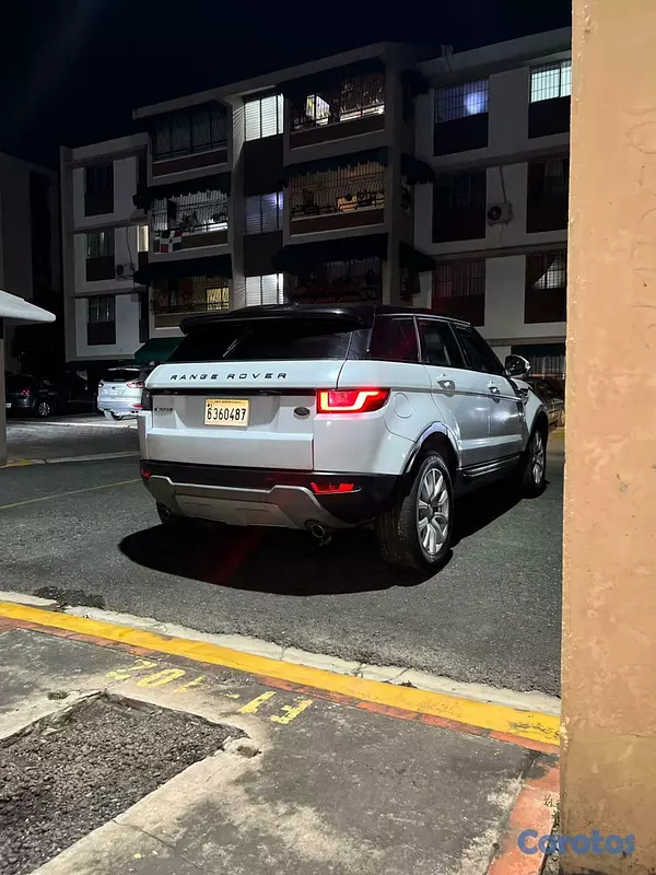 jeepetas y camionetas - Range Rover Evoque 4