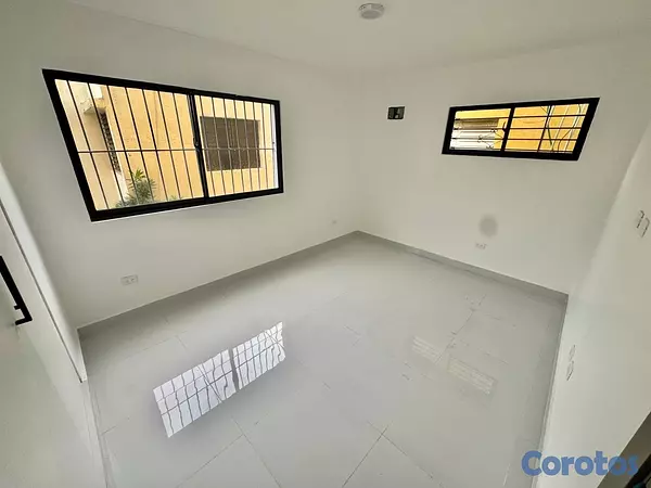 apartamentos - vendo indepdencia una habitación klm 7 baño parqueo cerrado remodelado  3