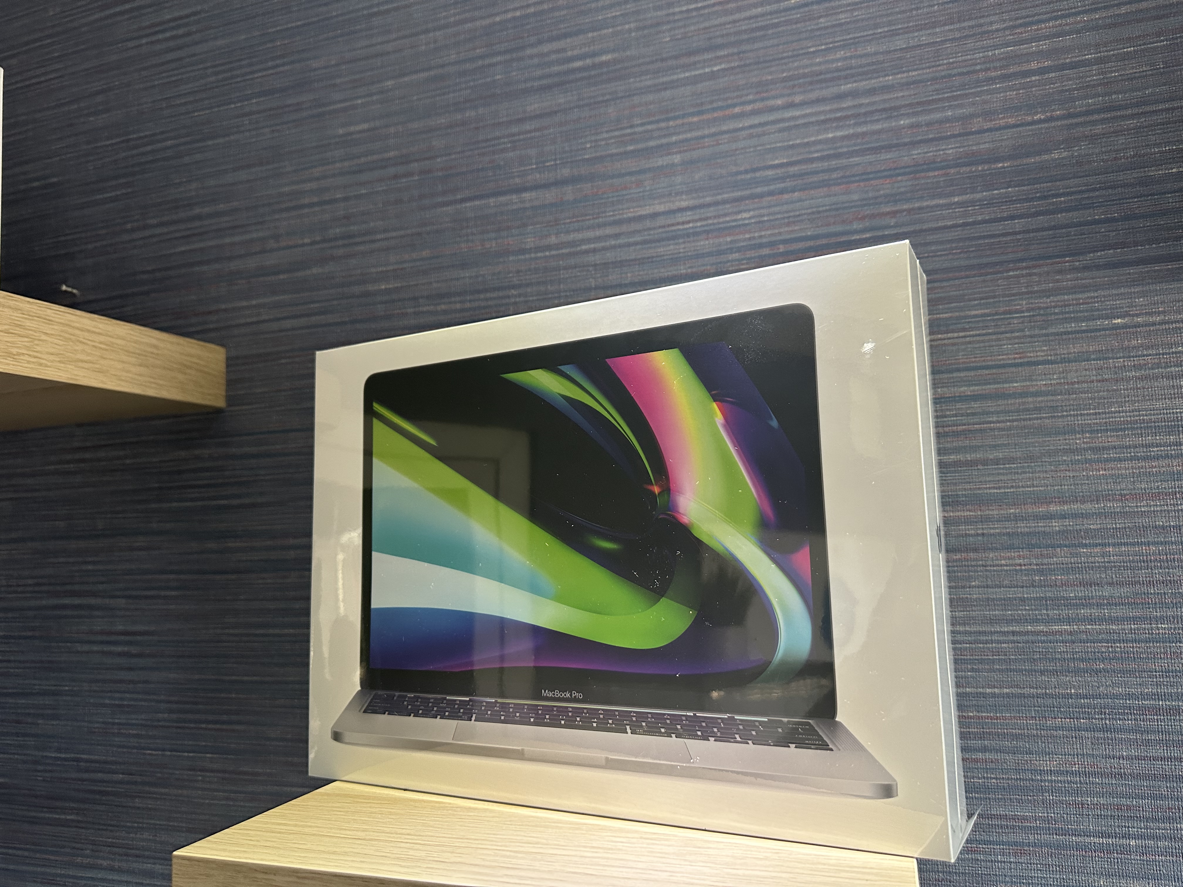 computadoras y laptops - Vendo MacBook Pro 13 inch 2022 M2 Apple Chip / 256gb / 8gb ram Nueva RD$ 74,500 0