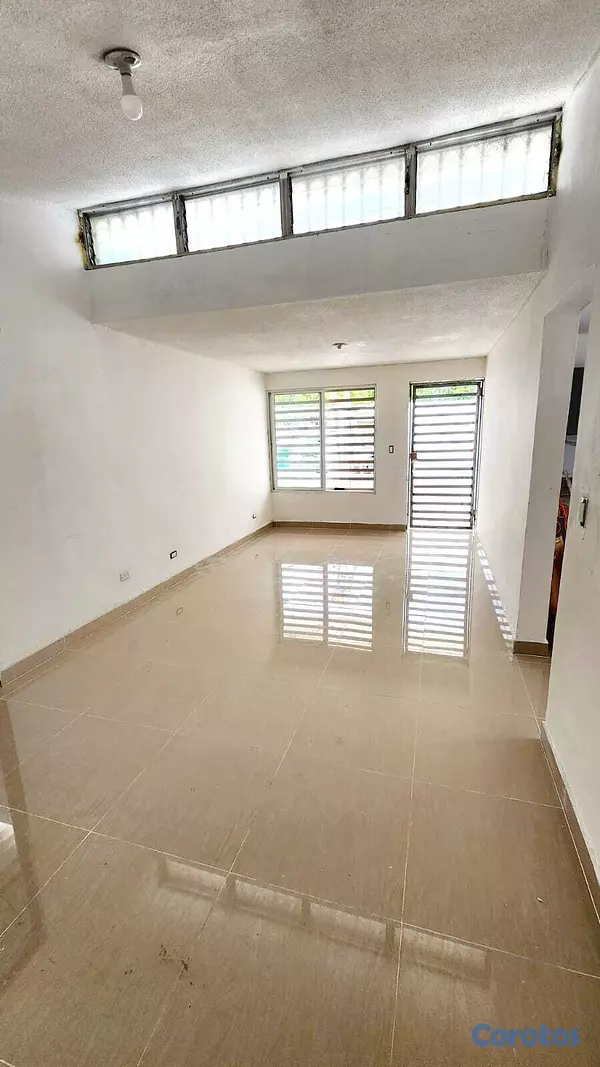 casas - Casa en Alquiler para vivir o negocio en Av. Indep 3