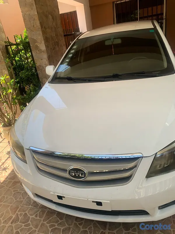 carros - BYD, Excelentes Condiciones
  8