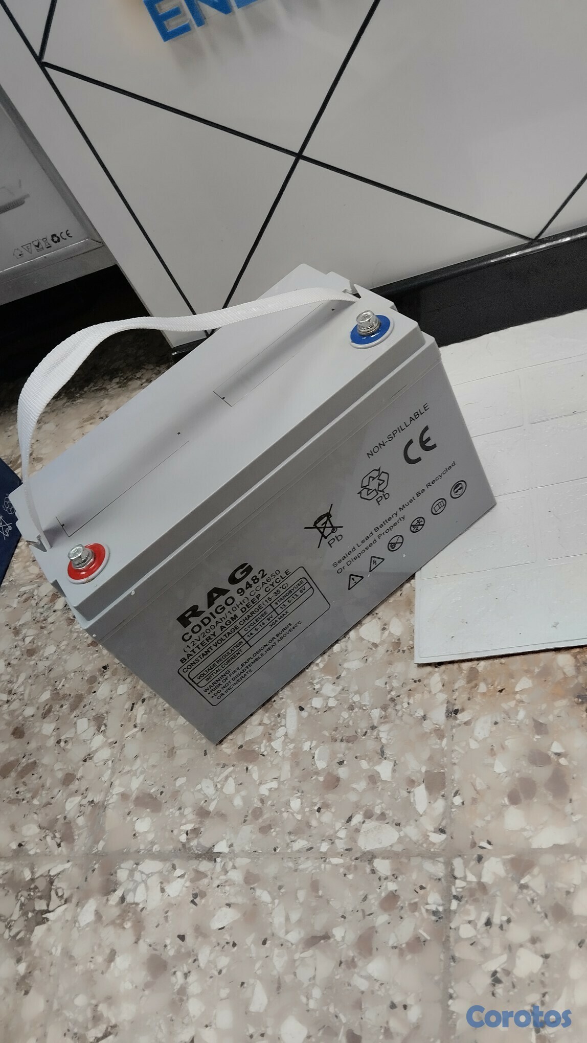 otros electronicos - Baterías de gel de 12volt y 200amp en oferta 2
