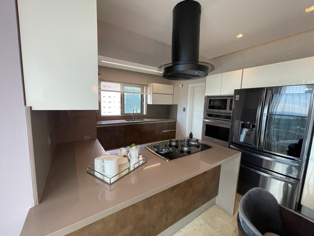 apartamentos - Venta de lujoso apartamento en Los Cacicazgos 1