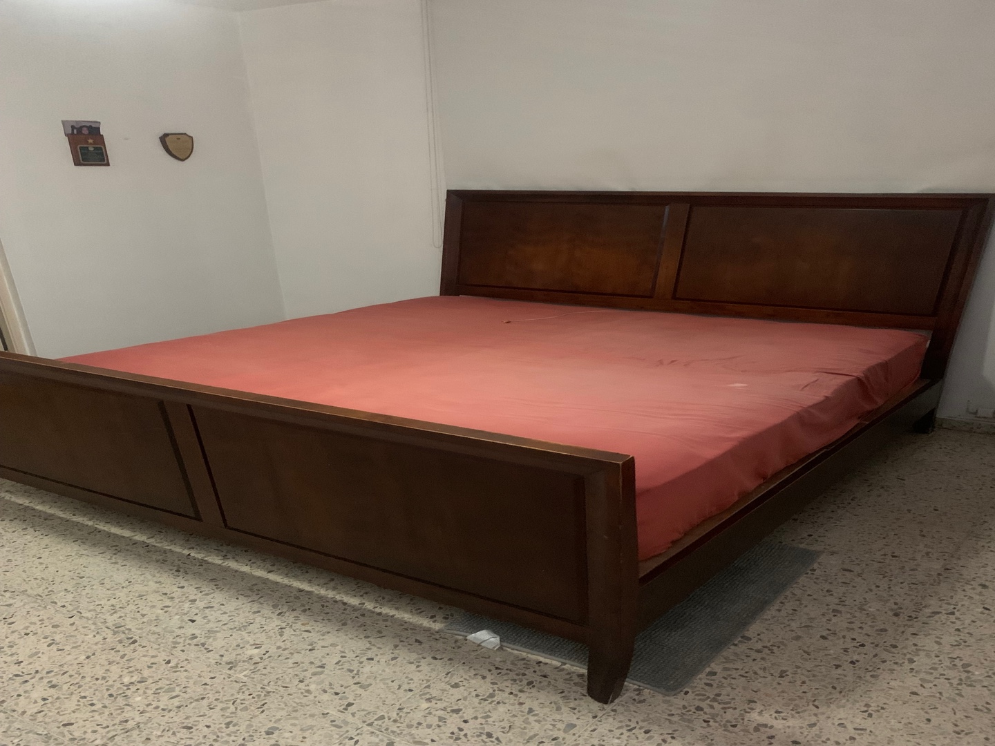muebles y colchones - Base de cama King XL  con su Colchon  0