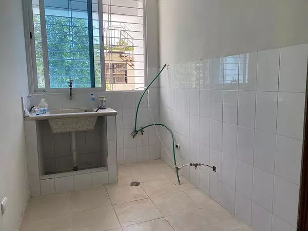 apartamentos - Rento apartamento con terraza Av Cayetano Germosen 3
